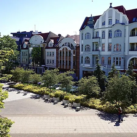 Plac 14- Przestronny 60 M2 W Centrum Swinemünde