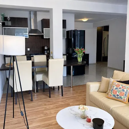 Plac 14- Przestronny 60 M2 W Centrum Swinemünde